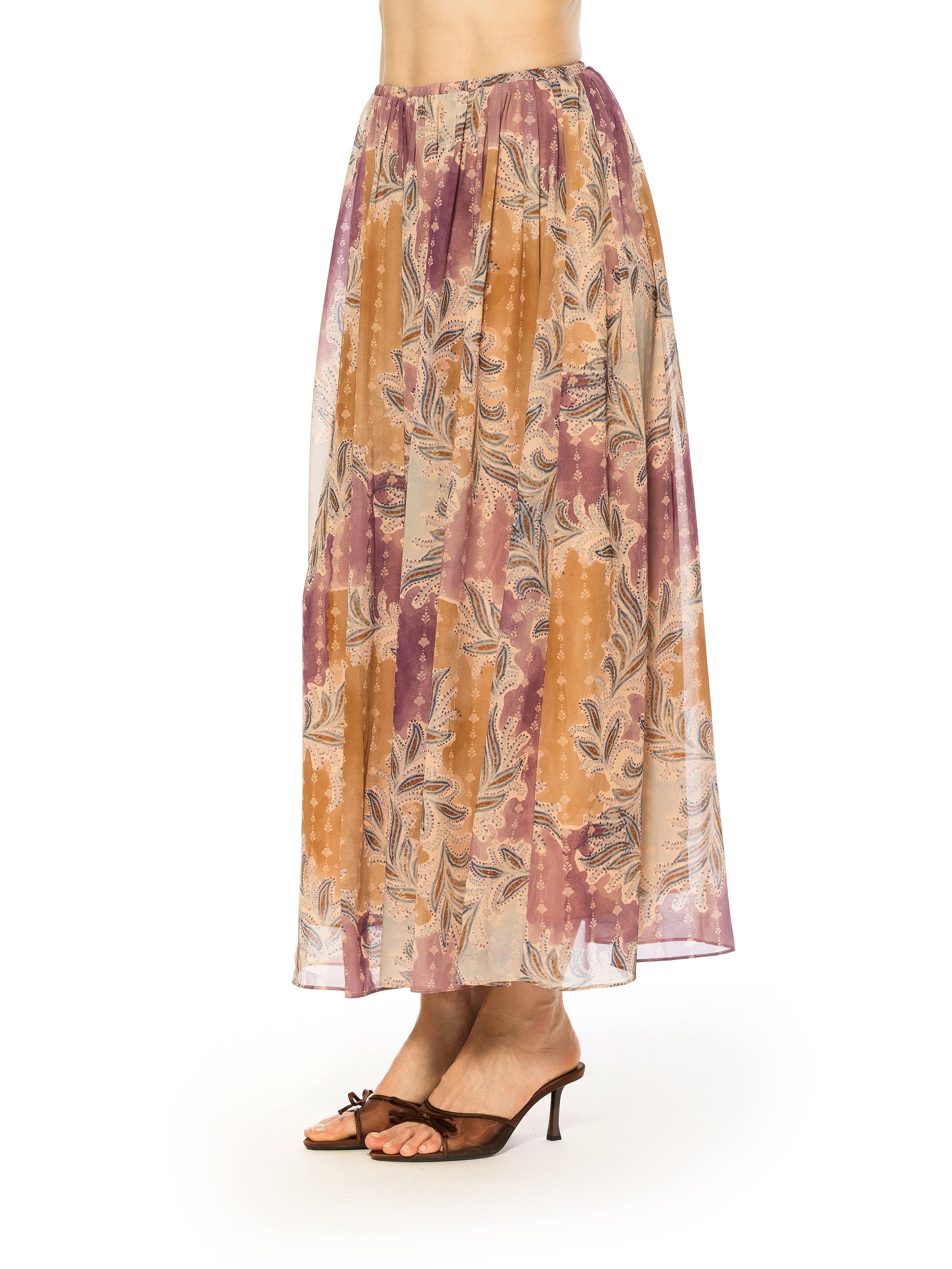 Side view paisley print max skirt elastic waist.